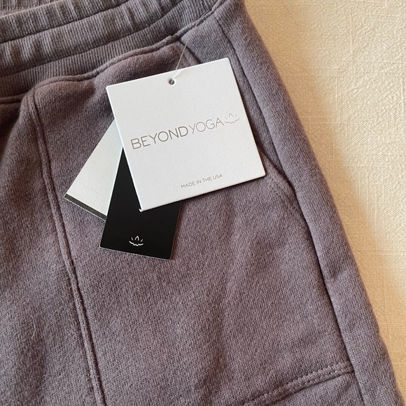 Beyond Yoga Hold The Line Joggers - Picture 6 of 8